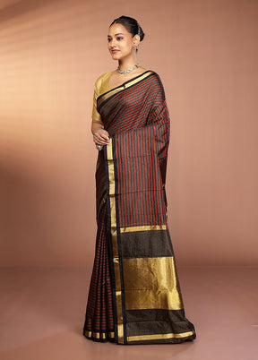 Maroon Handloom Kanjivaram Pure Silk Saree With Blouse Piece