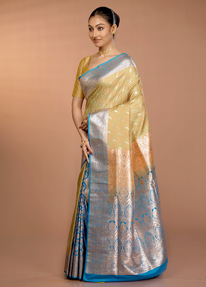 Green Tanchoi Silk Saree With Blouse Piece