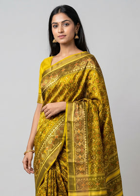 Green Handloom Patola Pure Silk Saree With Blouse Piece