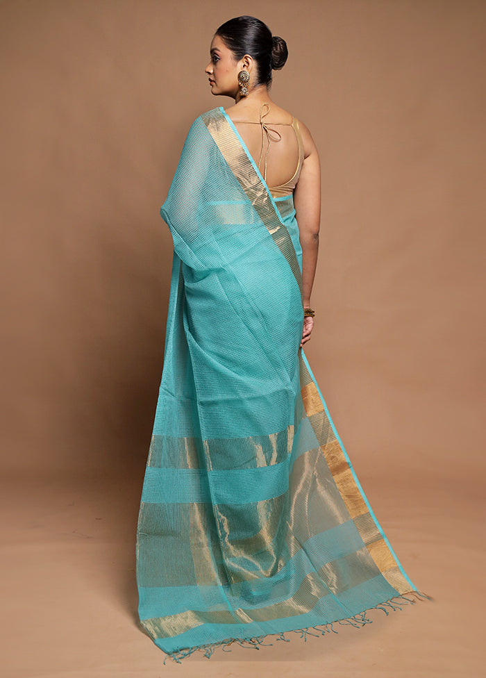 Blue Matka Silk Saree With Blouse Piece