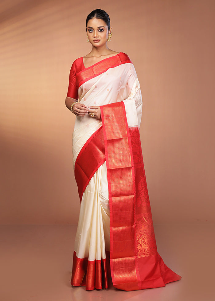 Cream Kanjivaram Silk Saree With Blouse Piece