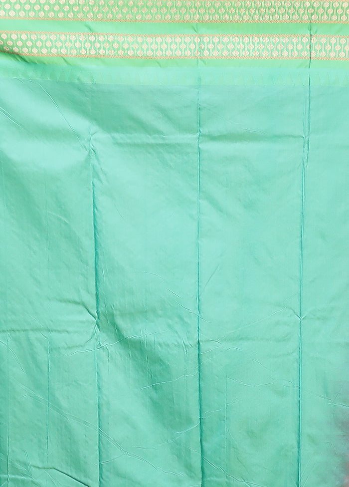 Red Kanjivaram Silk Saree With Blouse Piece