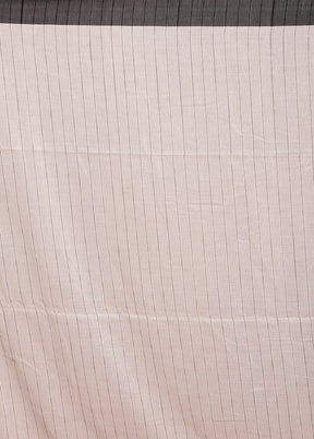 White Pure Cotton Saree With Blouse Piece