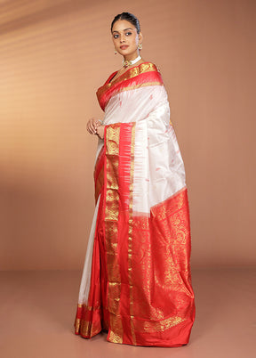 White Kanjivaram Silk Saree With Blouse Piece