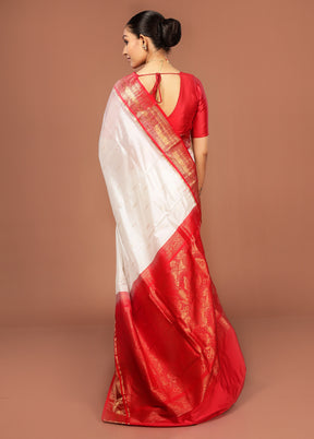 Cream Kanjivaram Silk Saree With Blouse Piece