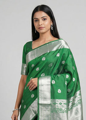 Green Kanjivaram Silk Saree With Blouse Piece