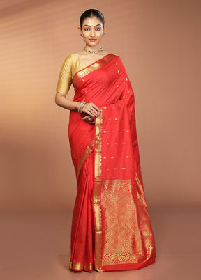 Red Kanjivaram Silk Saree With Blouse Piece