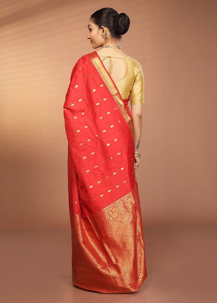 Red Kanjivaram Silk Saree With Blouse Piece