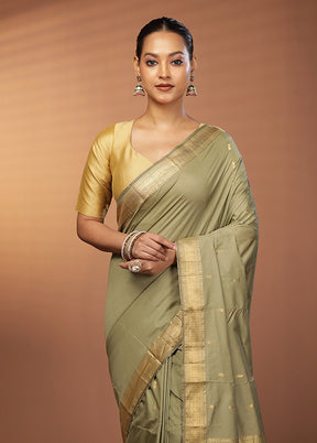 Cream Kanjivaram Silk Saree With Blouse Piece
