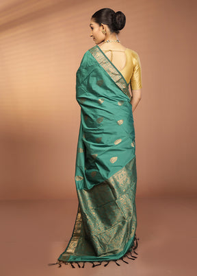 Green Kanjivaram Silk Saree With Blouse Piece