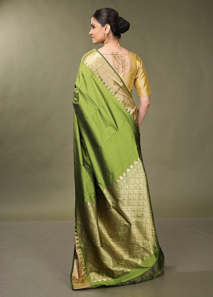 Green Kanjivaram Silk Saree With Blouse Piece