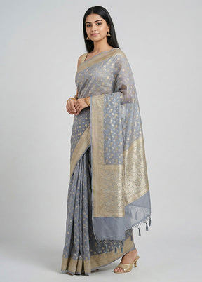 Grey Kora Silk Saree With Blouse Piece