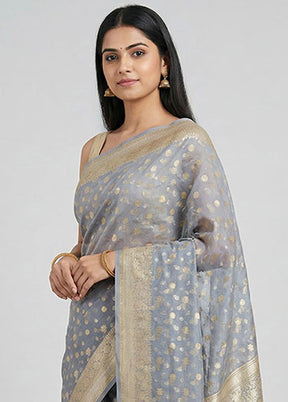 Grey Kora Silk Saree With Blouse Piece
