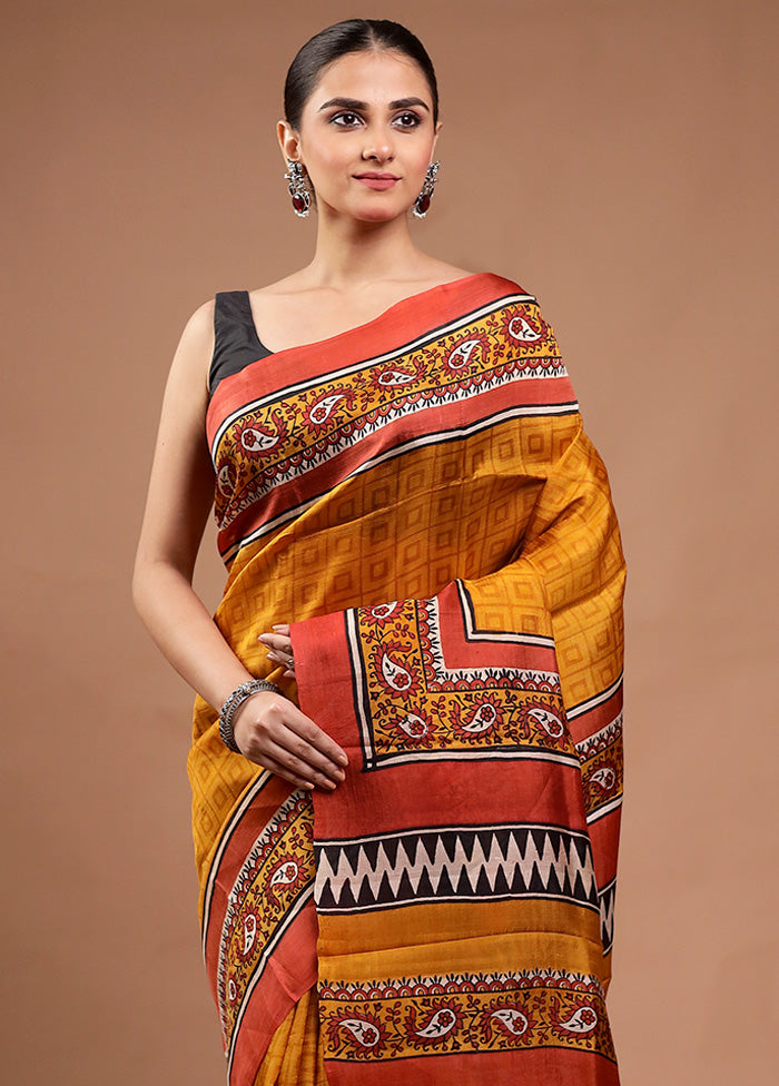 Yellow Printed Silk Saree Without Blouse Piece