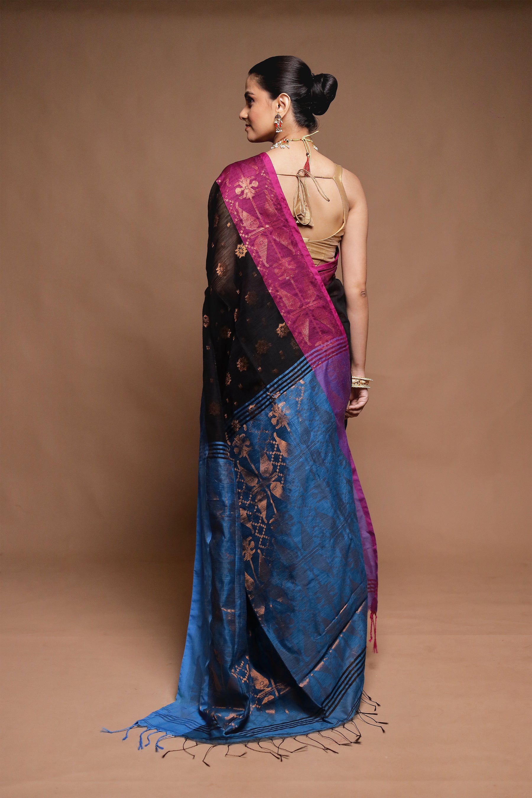 Black Cotton Saree With Blouse Piece