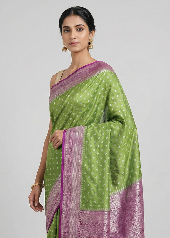 Green Dupion Silk Saree With Blouse Piece