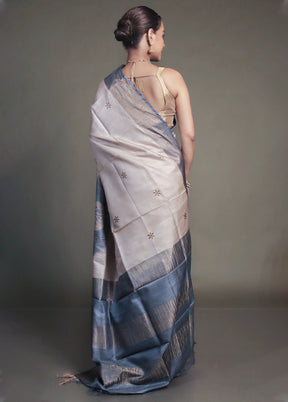 Cream Handloom Tussar Pure Silk Saree With Blouse Piece