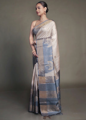 Cream Handloom Tussar Pure Silk Saree With Blouse Piece