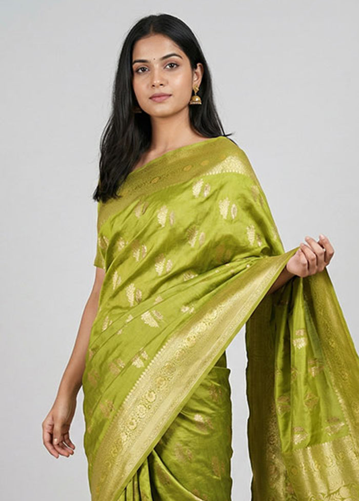 Green Dupion Silk Saree With Blouse Piece