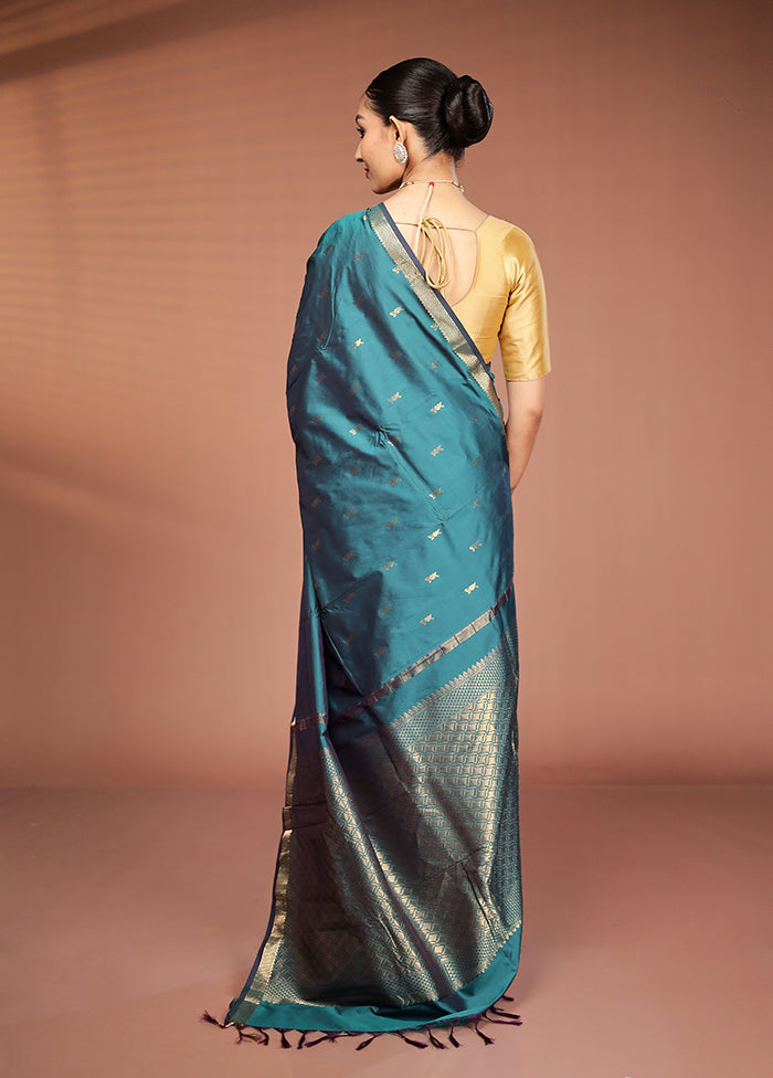 Green Kanjivaram Silk Saree With Blouse Piece