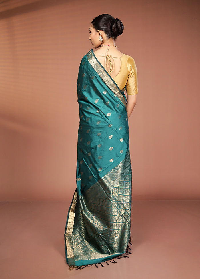 Green Kanjivaram Silk Saree With Blouse Piece