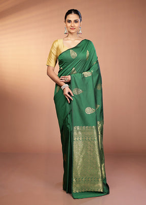 Green Kanjivaram Silk Saree With Blouse Piece