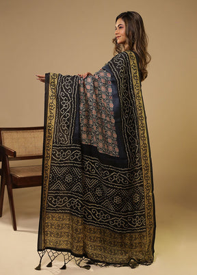 Black Dupion Silk Saree With Blouse Piece