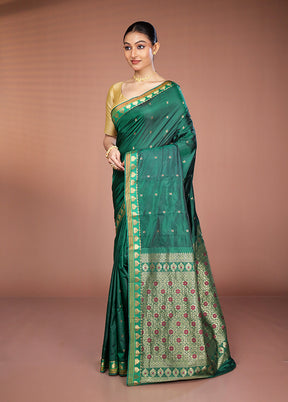 Green Kanjivaram Silk Saree With Blouse Piece