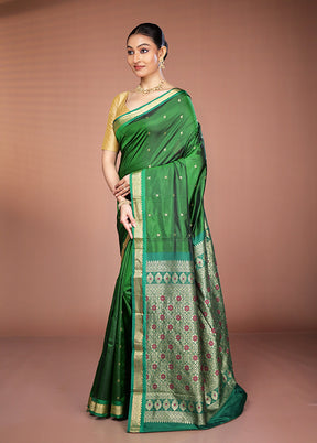 Green Kanjivaram Silk Saree With Blouse Piece