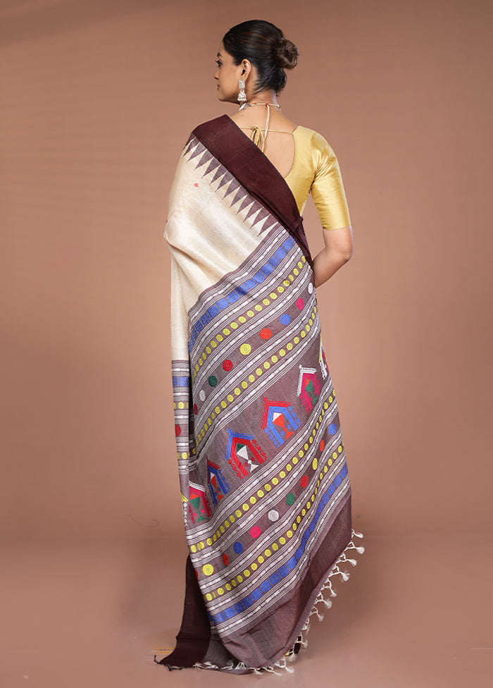 Cream Handloom Tussar Pure Silk Saree With Blouse Piece
