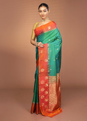 Green Handloom Kanjivaram Pure Silk Saree With Blouse Piece