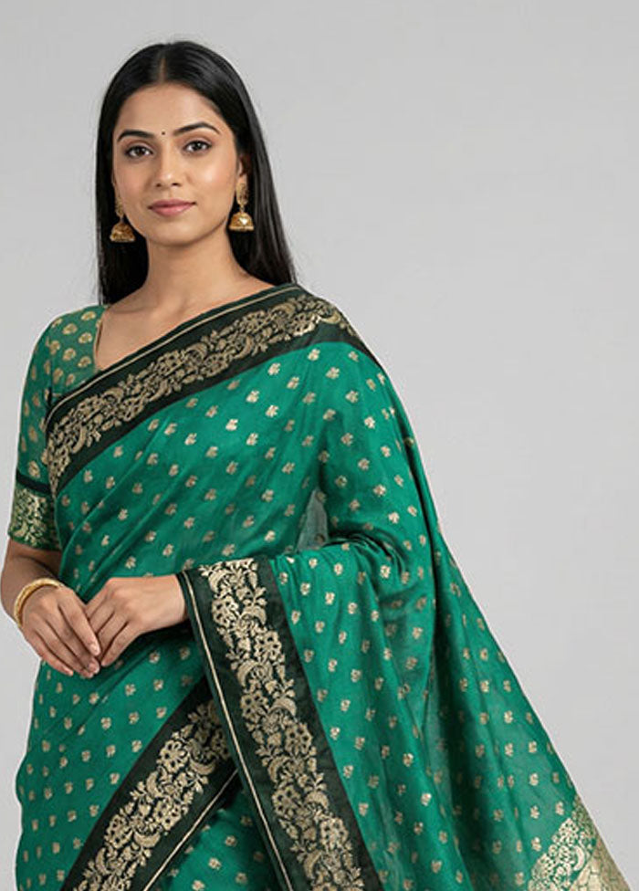 Green Uppada Silk Saree With Blouse Piece