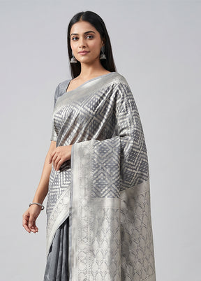 Grey Kora Silk Saree With Blouse Piece