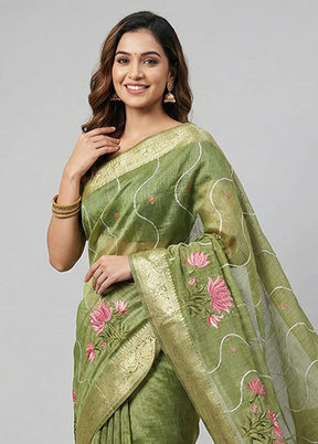 Green Cotton Saree With Blouse Piece