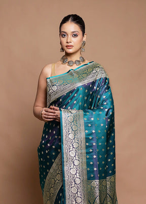 Green Handloom Banarasi Pure Silk Saree With Blouse Piece
