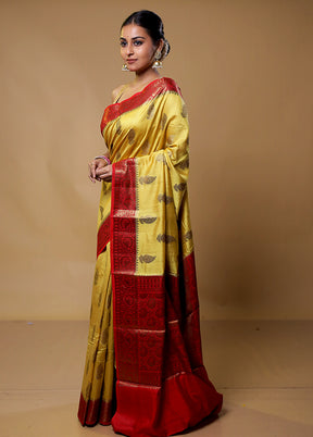 Yellow Handloom Dupion Silk Saree With Blouse Piece
