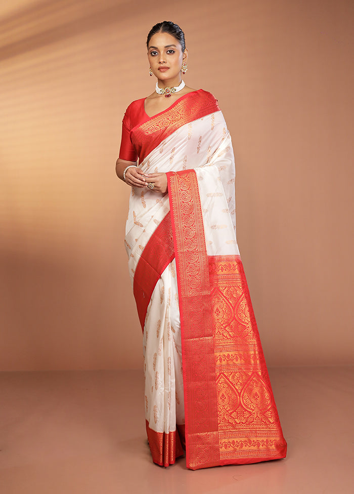 White Kanjivaram Silk Saree With Blouse Piece