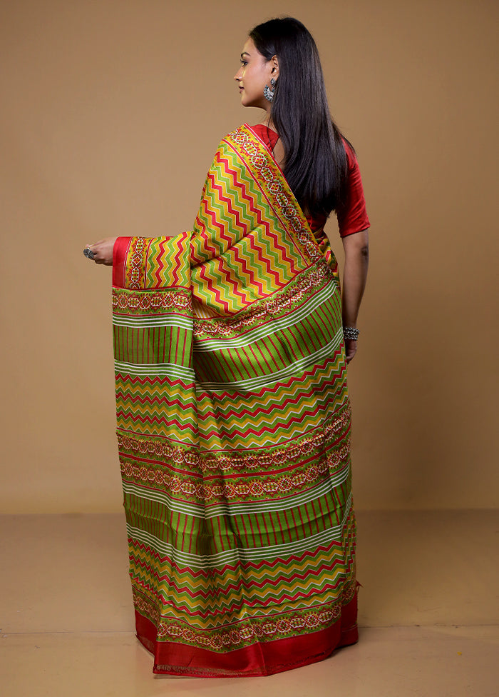 Green Printed Silk Saree Without Blouse Piece