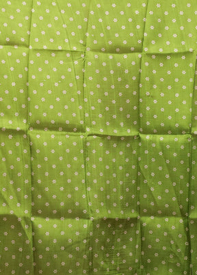 Green Printed Silk Saree With Blouse Piece