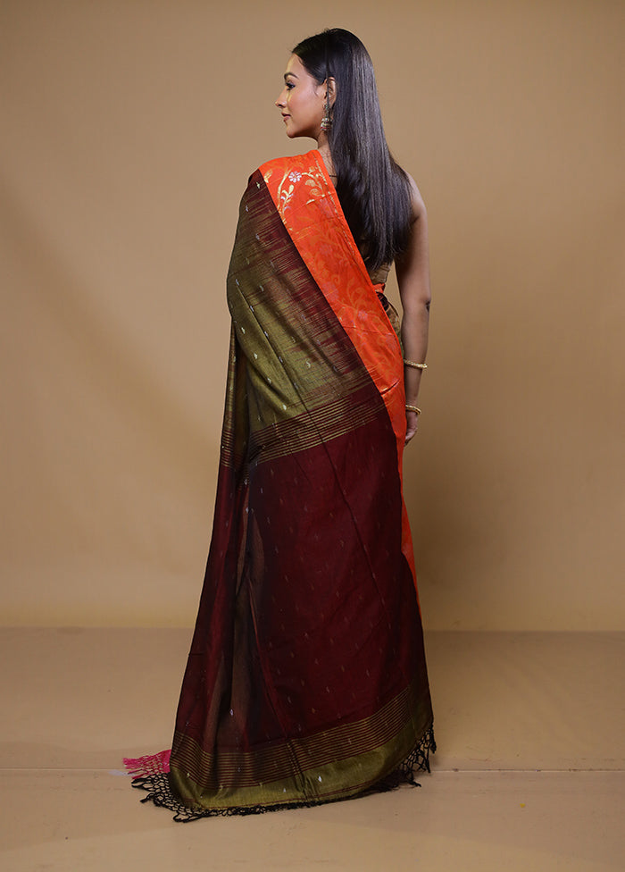Green Cotton Saree With Blouse Piece