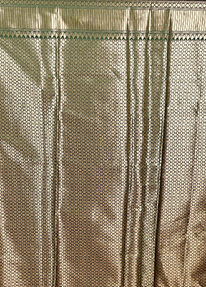 Green Dupion Silk Saree With Blouse Piece