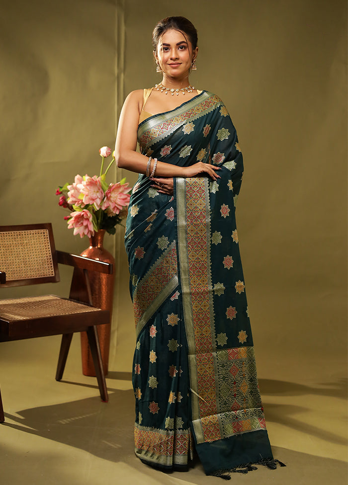 Green Dupion Silk Saree With Blouse Piece