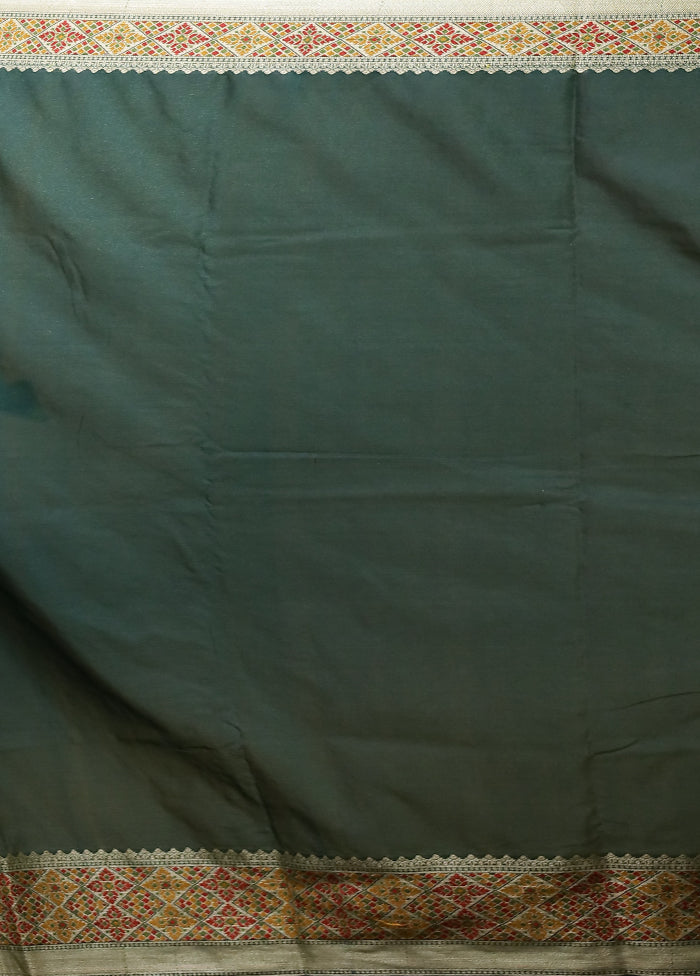 Green Dupion Silk Saree With Blouse Piece