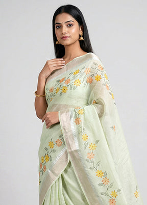 Green Cotton Saree With Blouse Piece