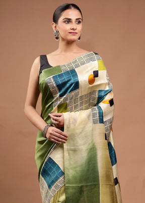 Green Printed Silk Saree Without Blouse Piece