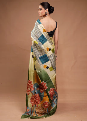 Green Printed Silk Saree Without Blouse Piece