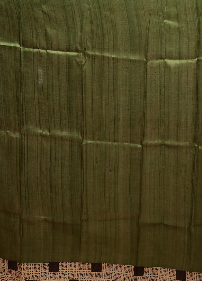 Green Printed Silk Saree Without Blouse Piece