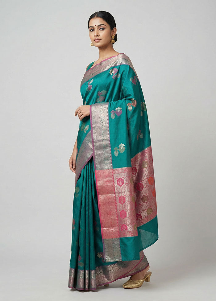 Green Dupion Silk Saree With Blouse Piece