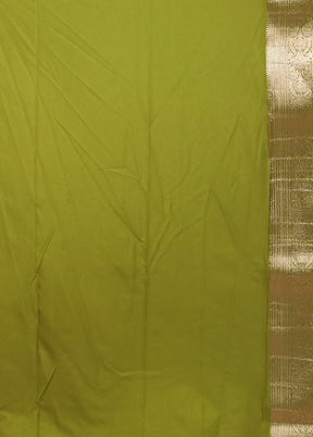 Green Dupion Silk Saree With Blouse Piece