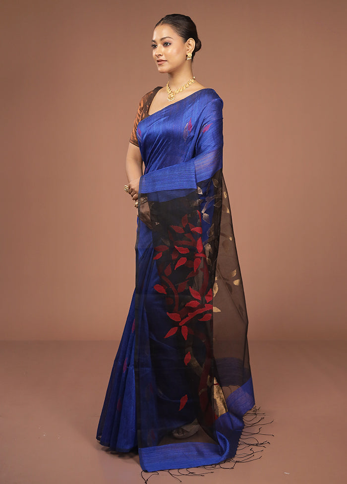 Blue Handloom Matka Pure Silk Saree With Blouse Piece